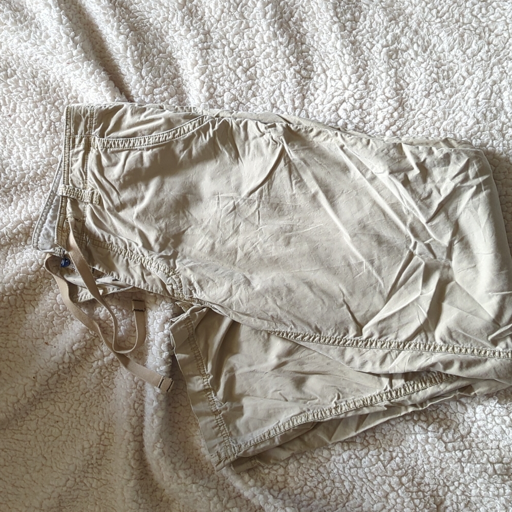 Gap button closure casual khakis